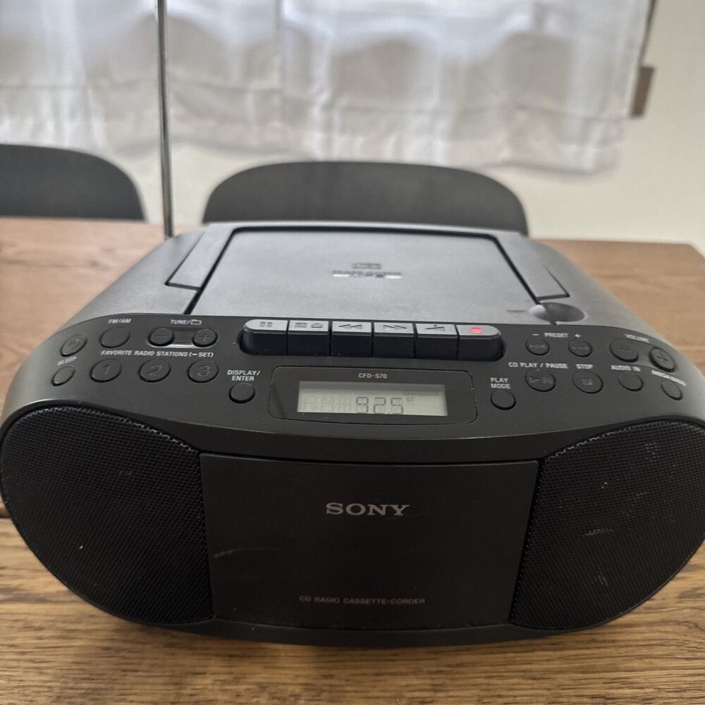Sony CFD-S70 CD/Cassette Boombox with Radio Black Mega Bass Battery-Powered